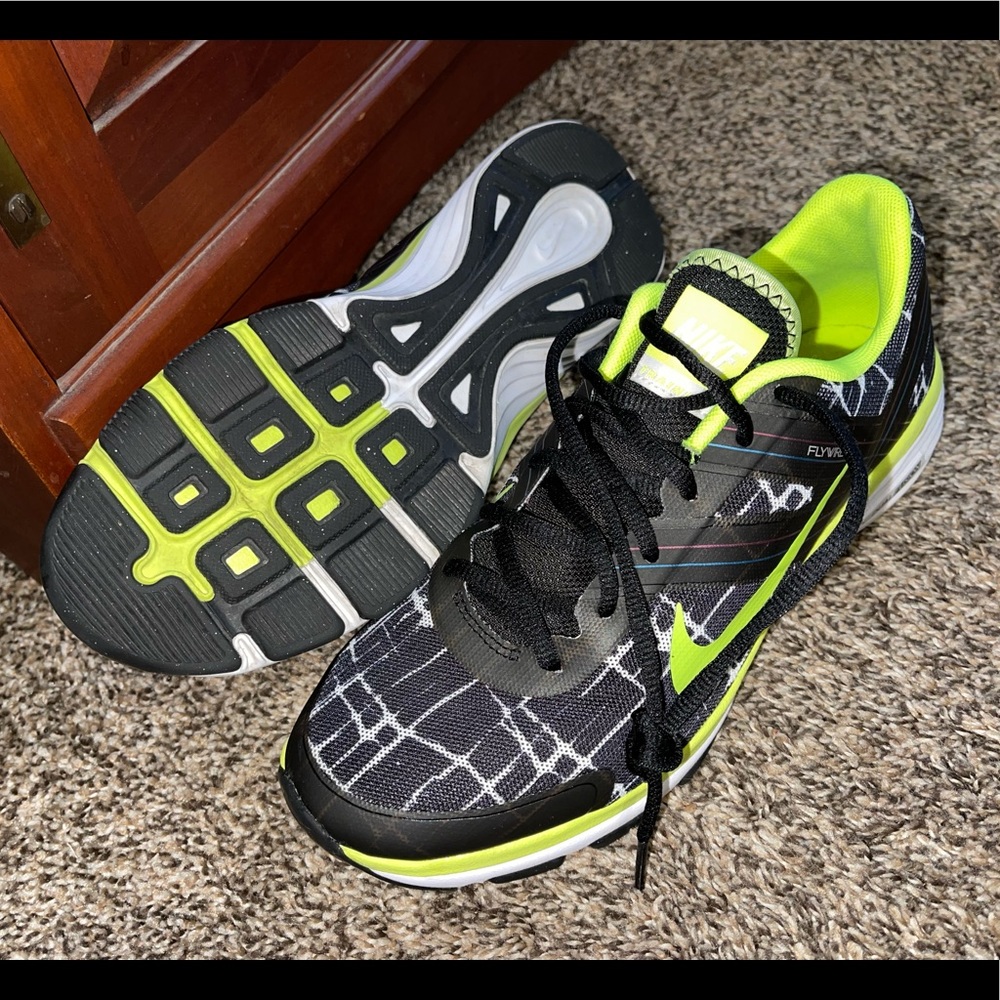 Women's Nike Flywire Dual Fusion